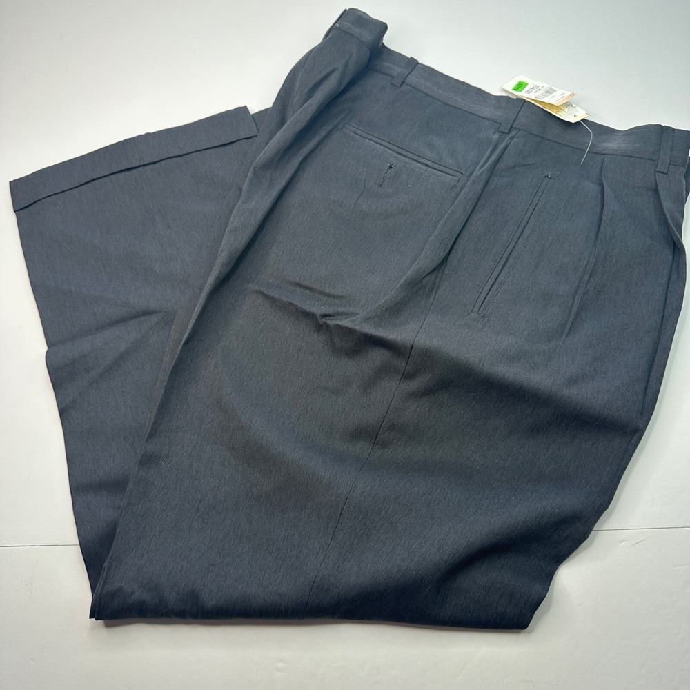 Haggar Mens Dress Pants 38/29 Classic Fit Black Straight Leg Pleated Microfiber